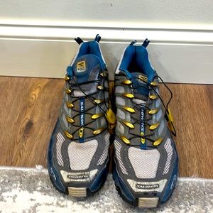 Salomon size 10 blue and yellow men’s sneakers